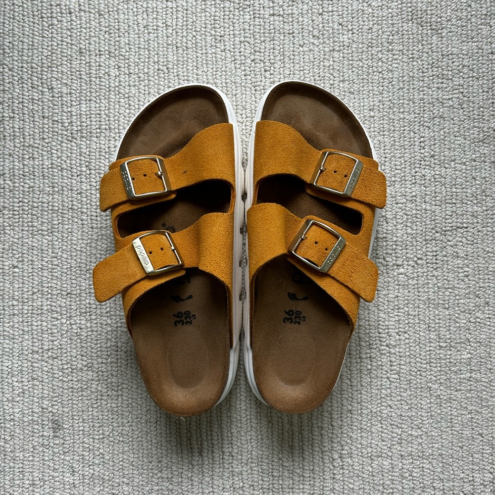 Papillio Birkenstock Arizona Chunky Apircot suede  - size 5.5